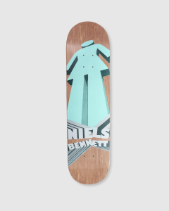 Girl Herspective Deck Niels Bennett