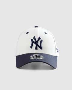 New Era 3930 New York Yankees Chrome 2 Tone Flexfit Chrome White