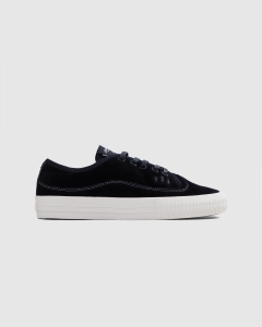 Globe Gillette Black Suede