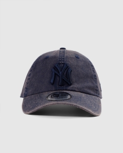 New Era Casual Classic New York Yankees Snow Wash Strapback Navy