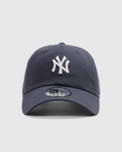 New Era Casual Classic New York Yankees Neutral Chainstitch Strapback Graphite