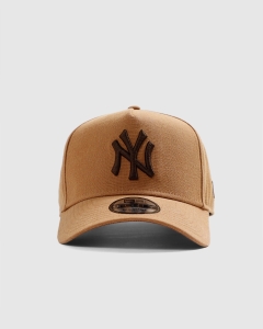 New Era 940AF New York Yankees Washed Canvas Snapback Light Bronze