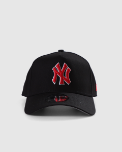 New Era 940AF Precision Collection New York Yankees Snapback Black/Scarlet