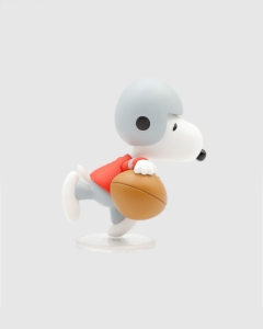 Medicom Toy UDF Peanuts Series 15 Football Snoopy